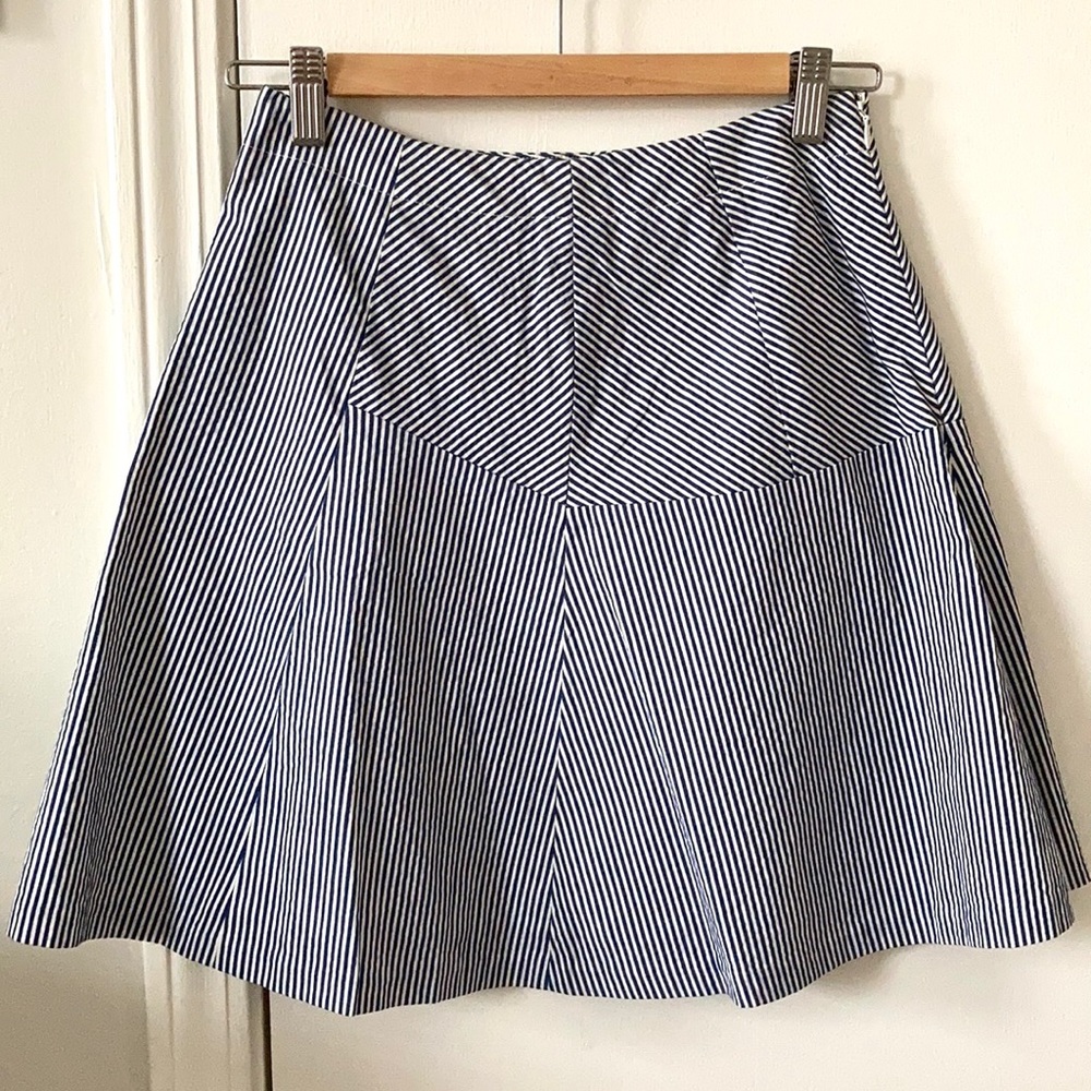 LOFT Seersucker Skirt ⚓️